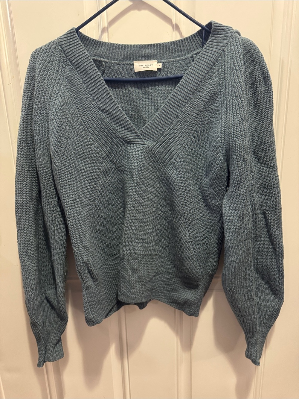 The Reset R Label Must-Have V Sweater 100% Fine Merino "Cashfeel" Wool S $238.00